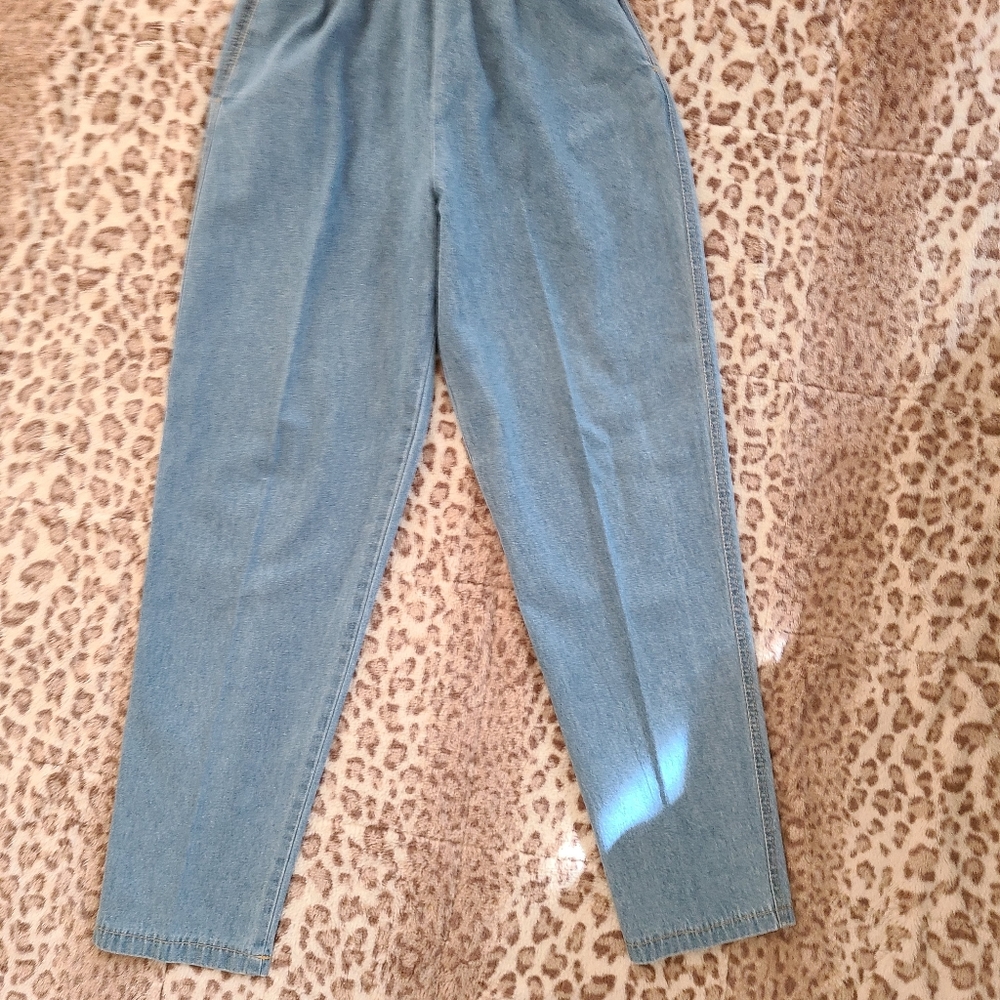 2 Piece Embellished Jean Set - Picture 14 of 14